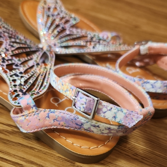 Copper Key Butterfly Rhinestone Sandals - Picture 9 of 12
